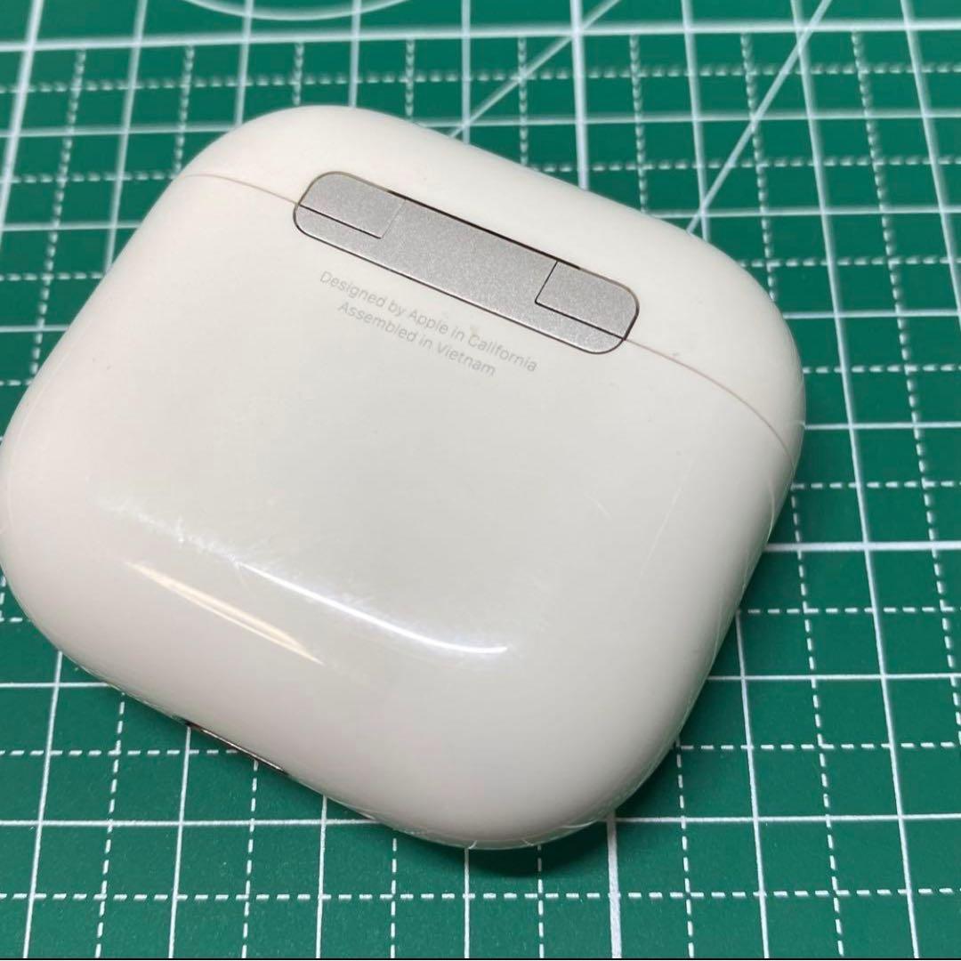 Apple AirPods4 第4世代 第四世代充電ケースのみ(ANC 搭載)