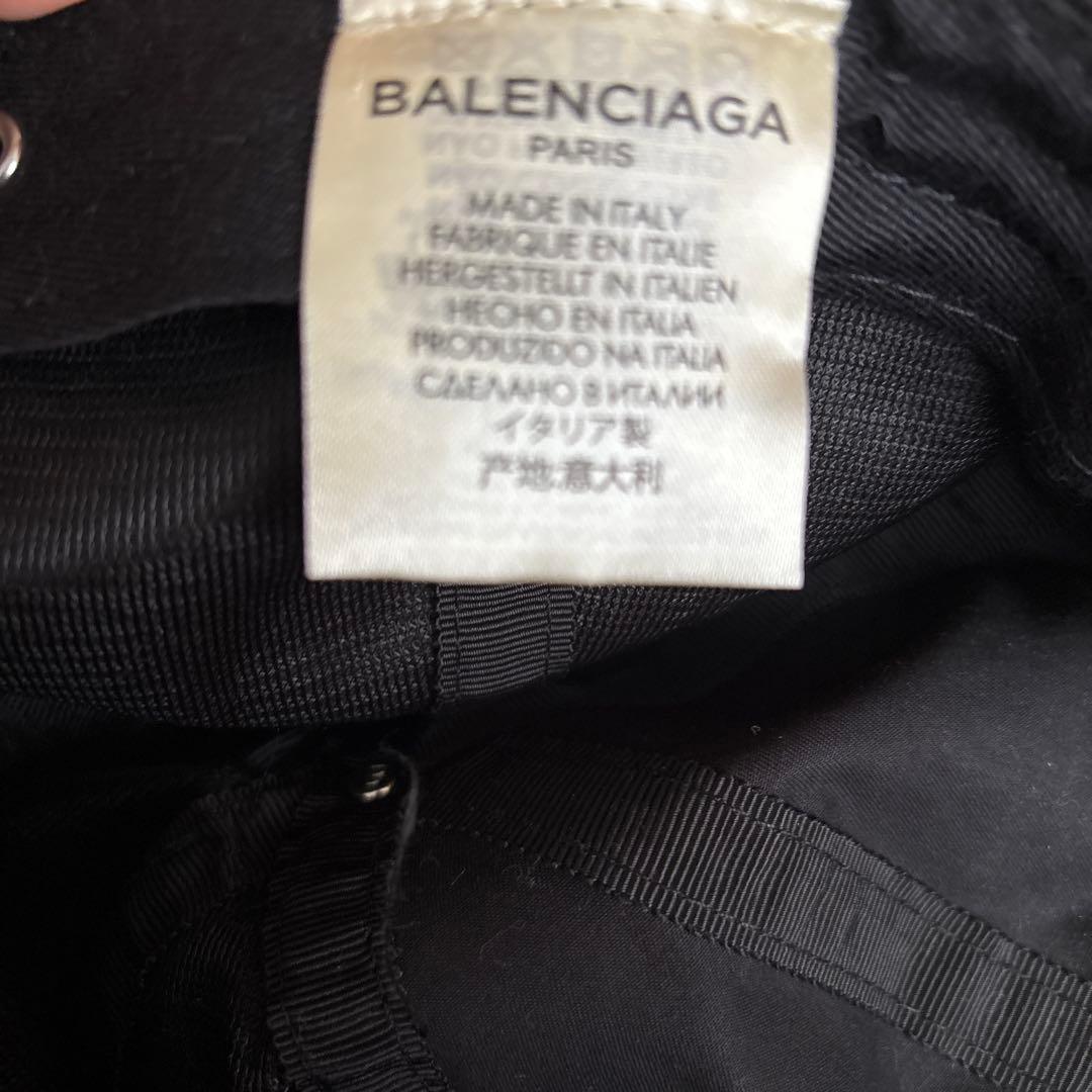 BALENCIAGA 黒 キャップ