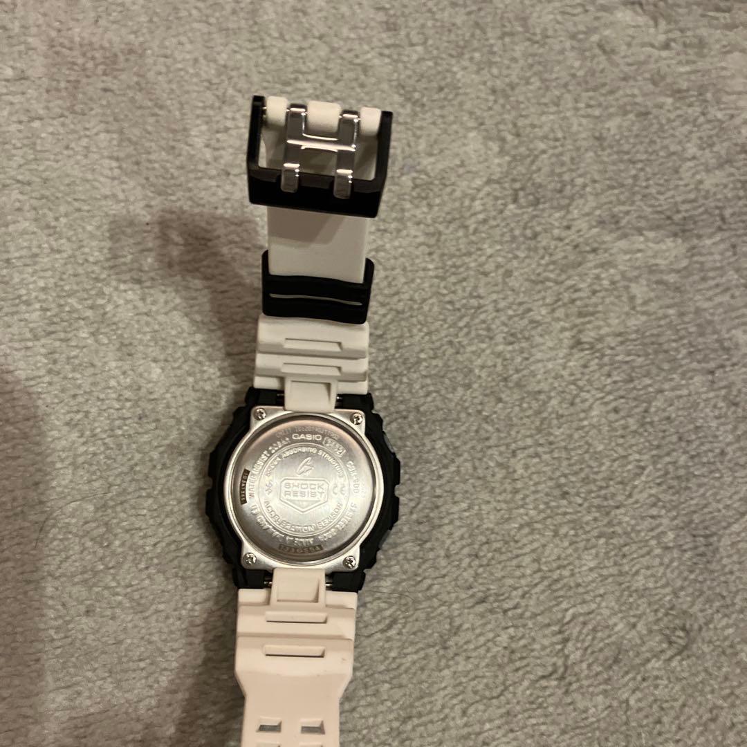 G-SHOCK デジタル腕時計 ホワイト/ブラック