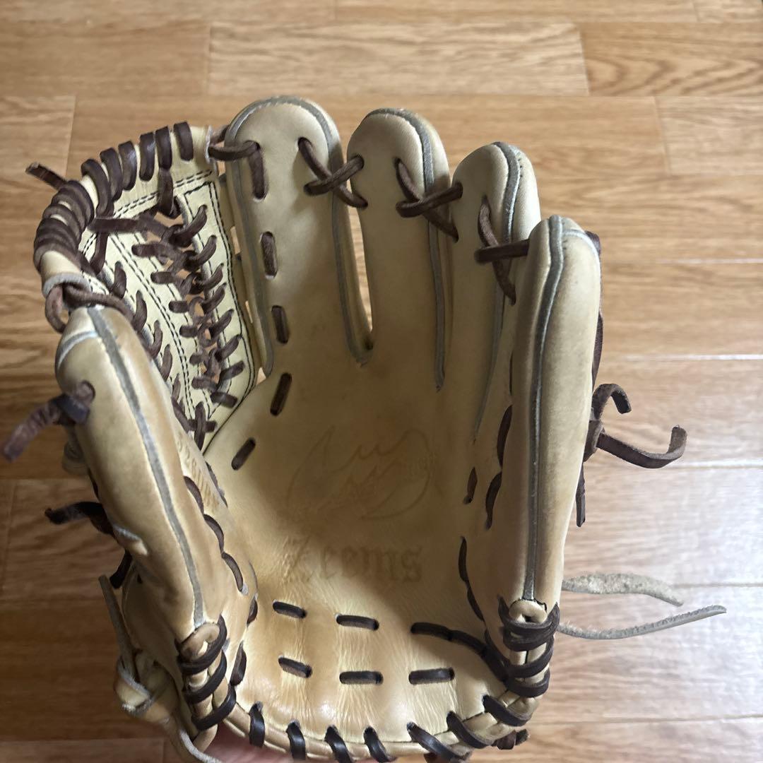 お*ん様 Zeems軟式グローブ 右手用 ベージュ