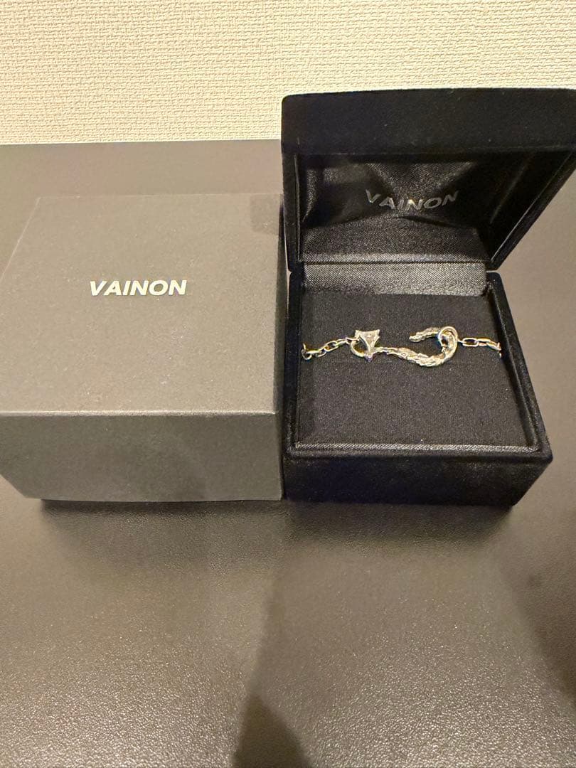 【 VAINON 】 ネックレス