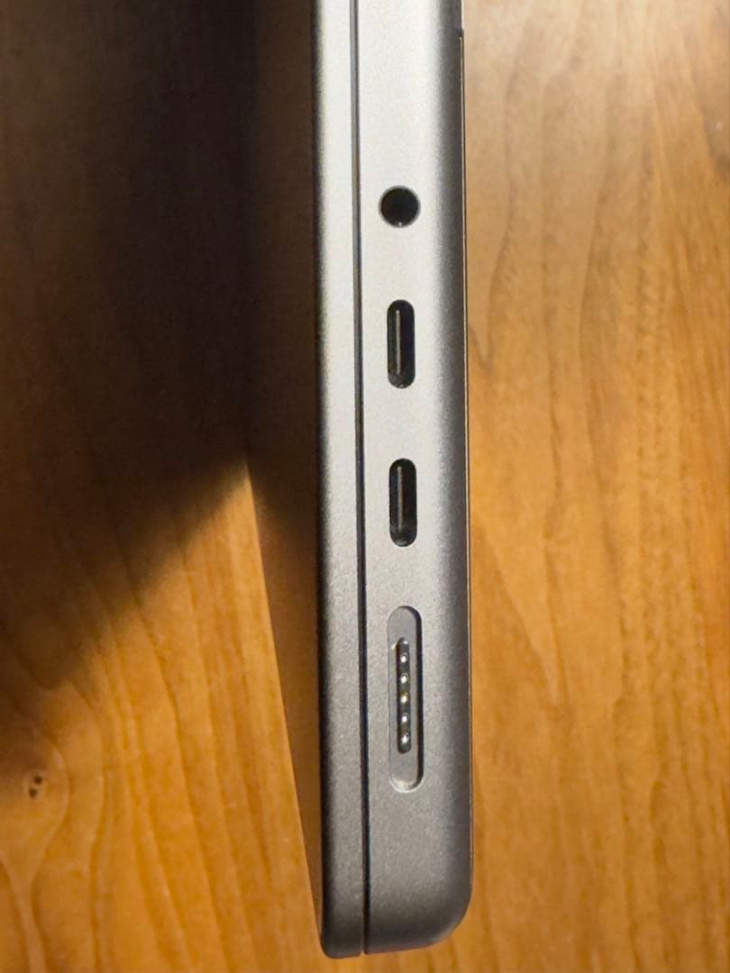 Macbook Pro 14インチ M1Pro 16GB 512GB