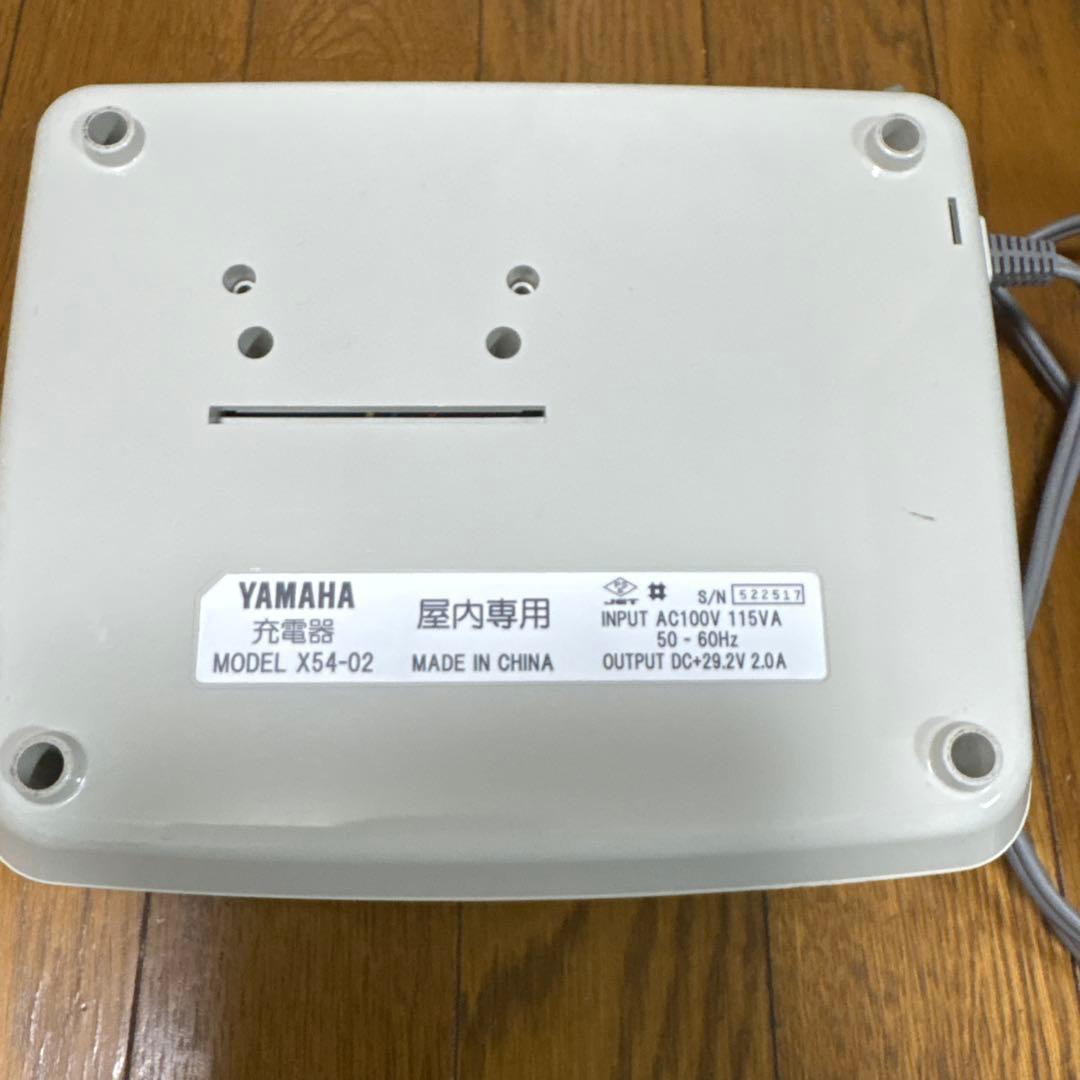 ブリヂストン　ヤマハ　純正バッテリーと充電器　セット　X83-33