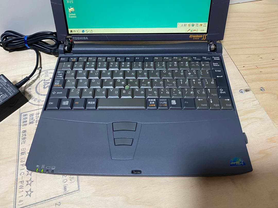 希少！ 東芝　satellite Windows98 スリム ノートPC