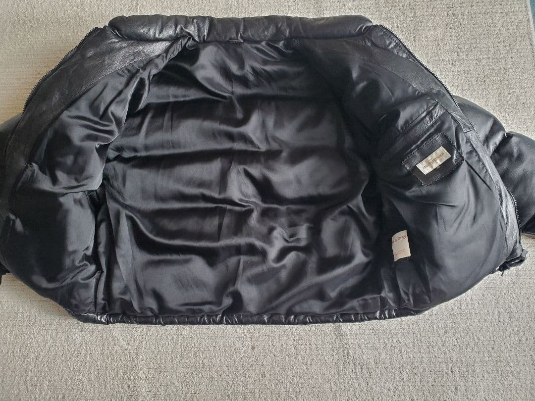 小*彦様 【週末値下‼️】レザー ダウンジャケット　稀少ショート丈　羊革　L