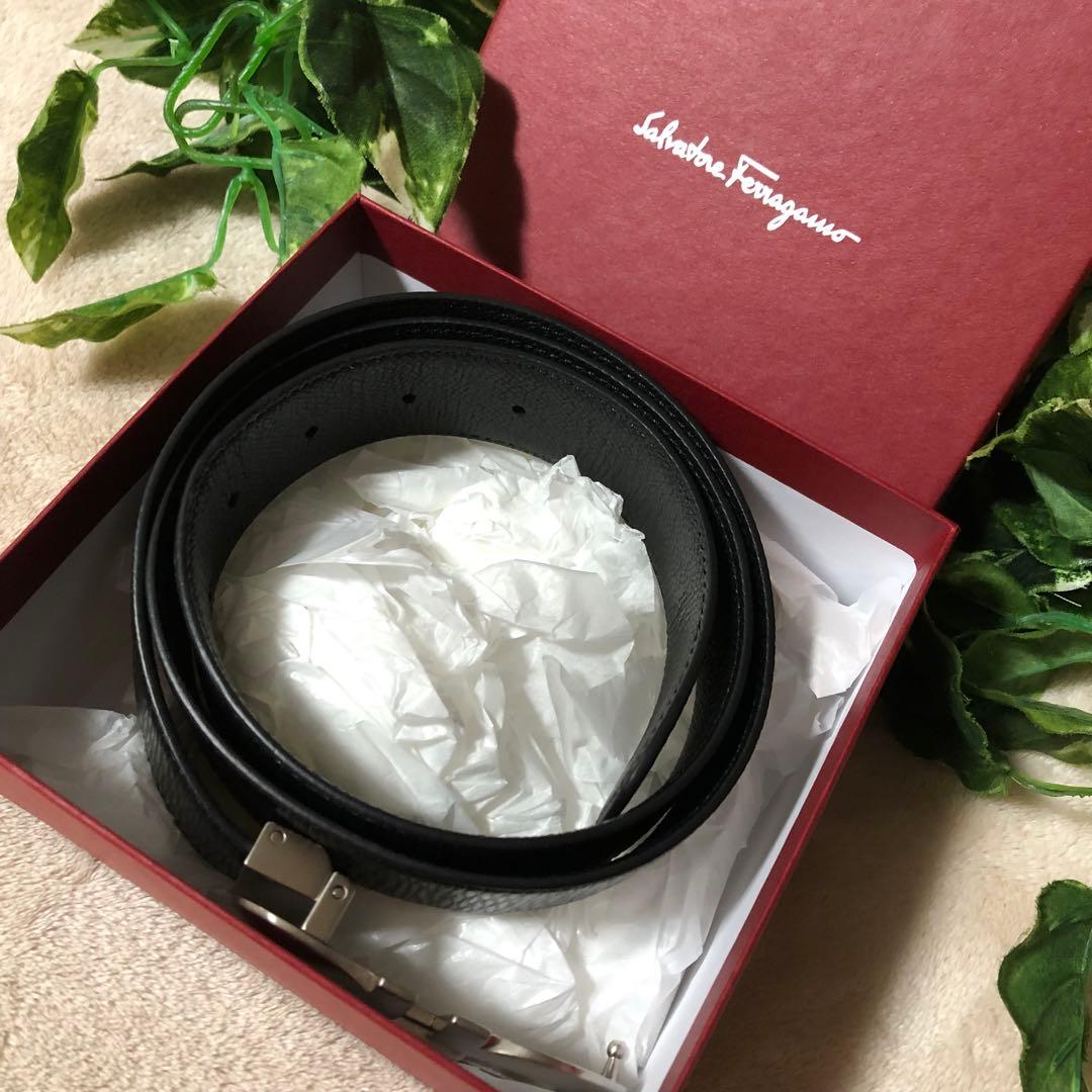 極美品　サルヴァトーレフェラガモ　ダブルガンチーニ　ベルト　黒　ブラック　箱付