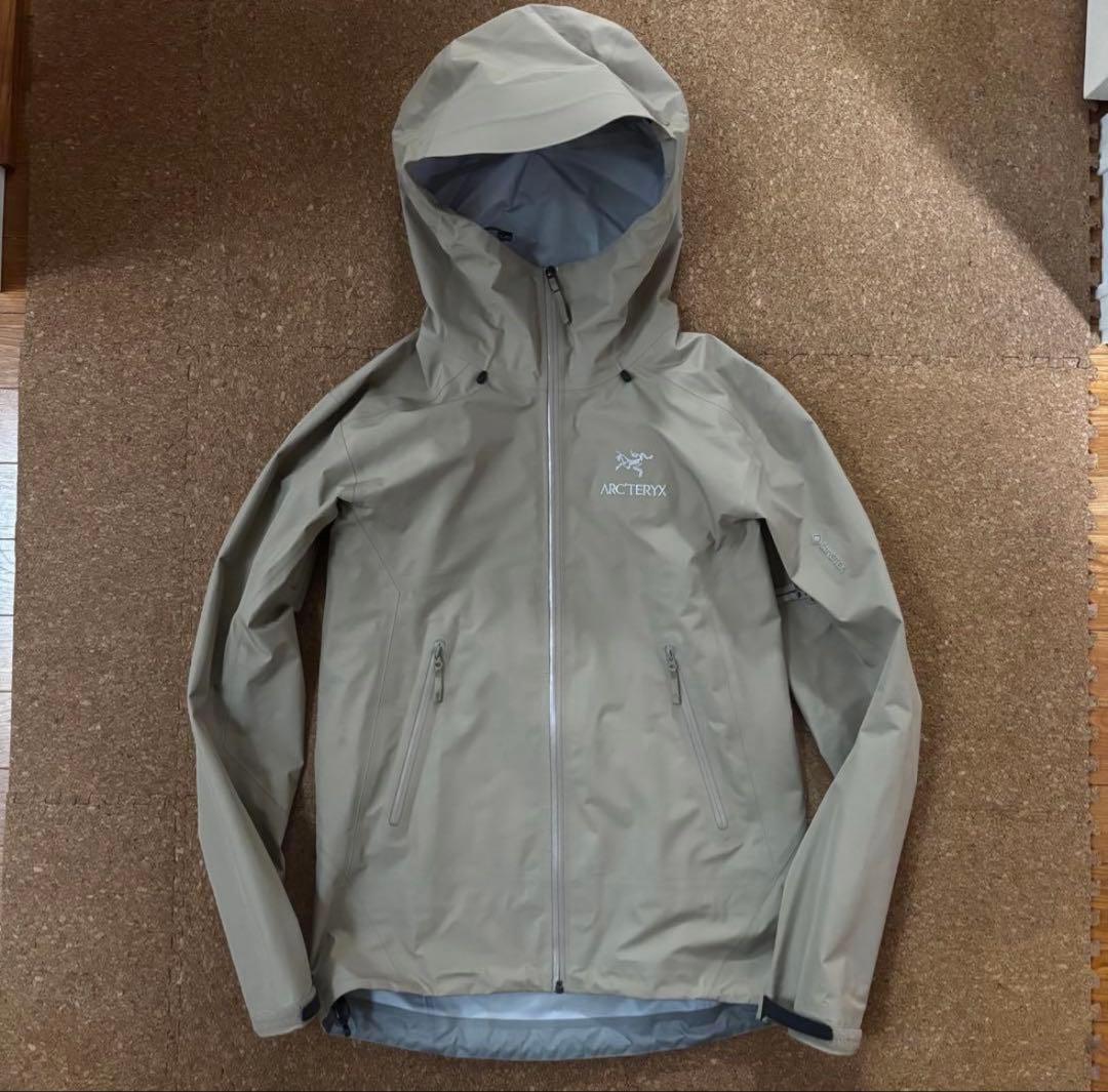ARC'TERYX アークテリクス　ベータLT メンズXS ベージュ　ナイロン