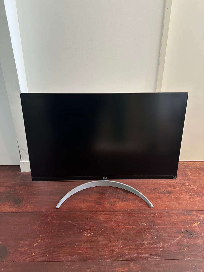 NBE　LG 27インチ 4K IPS モニター　27UP600-W