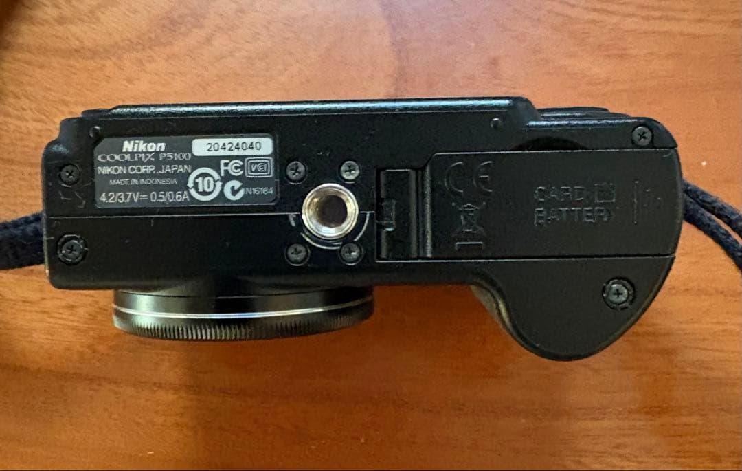 【中古】希少　Nikon COOLPIX P5100 デジタルカメラセット