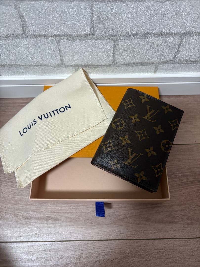 Louis Vuitton モノグラム パスポートケース