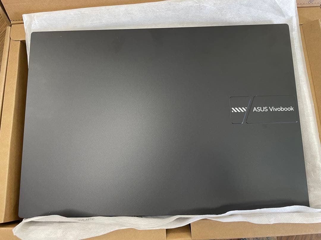 ASUS Vivobook ノートPC M1605YA 16インチ