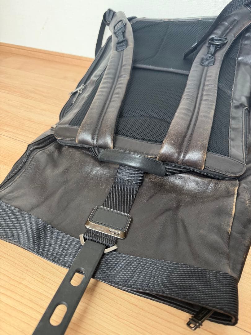 M*e様 【中古】TUMI Alpha Bravo ロンドン オールレザー バッ