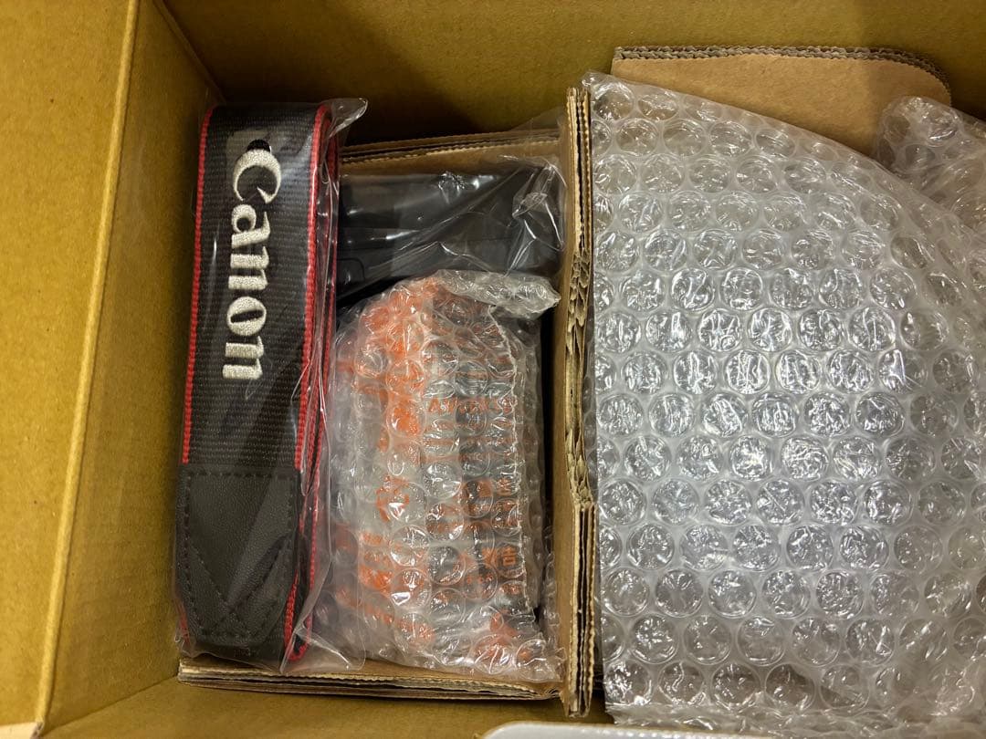 【新品】Canon EOS Kiss X80 レンズキット 箱ダメージあり