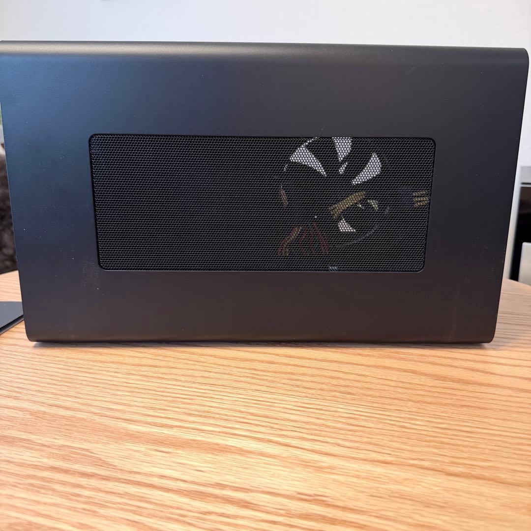 Razer Core X Chroma(外付けeGPU Box)