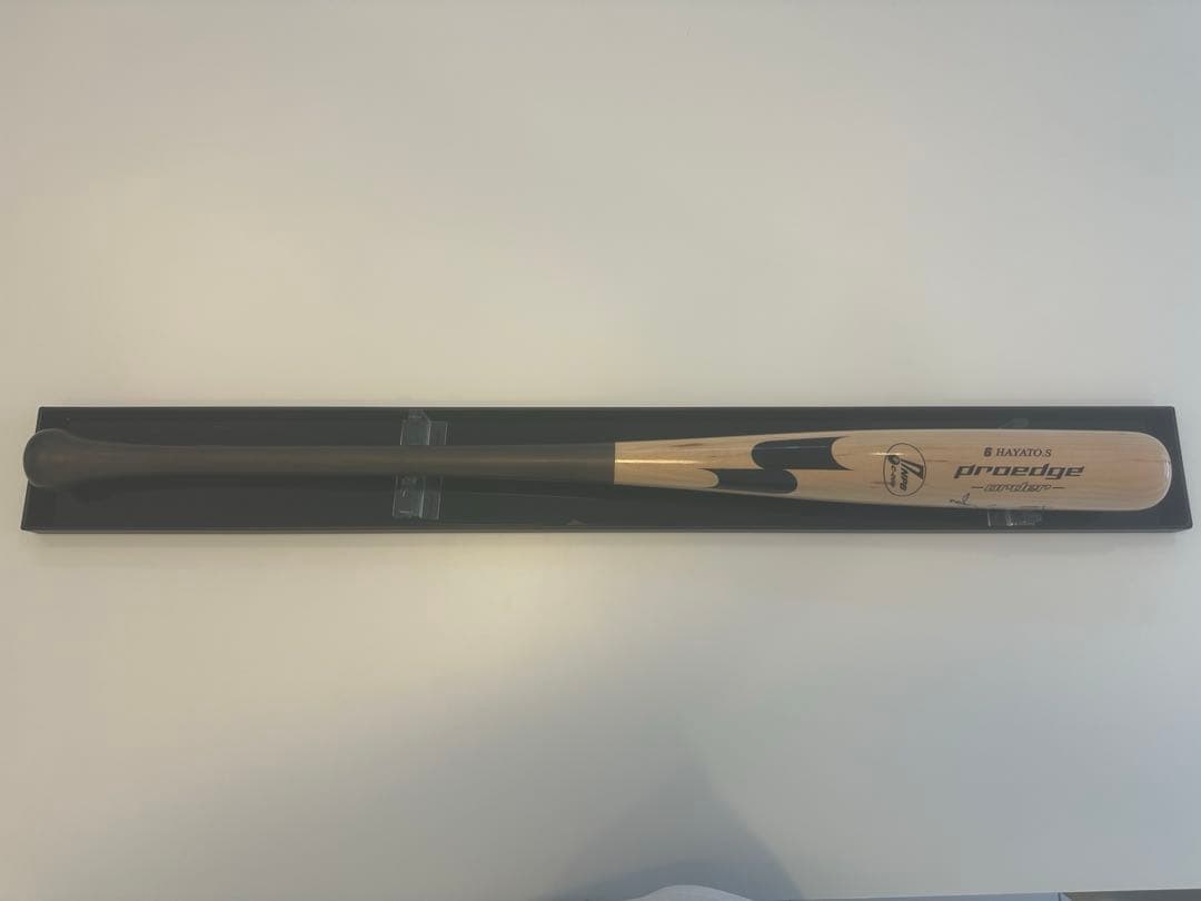 坂本勇人選手 ジャイアンツ 巨人 支給品・未使用バット　サイン入り