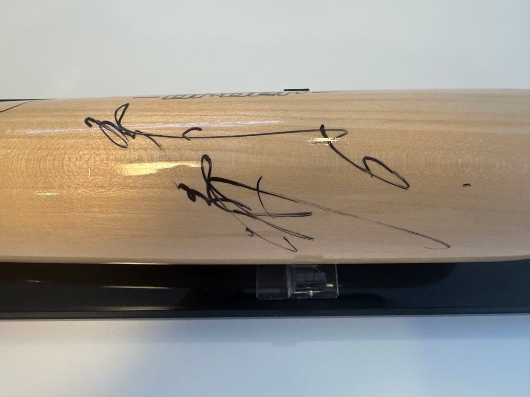 坂本勇人選手 ジャイアンツ 巨人 支給品・未使用バット　サイン入り