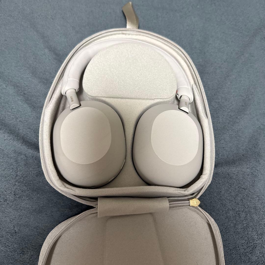 美品WH1000XM5ワイヤレスヘッドホン ホワイト