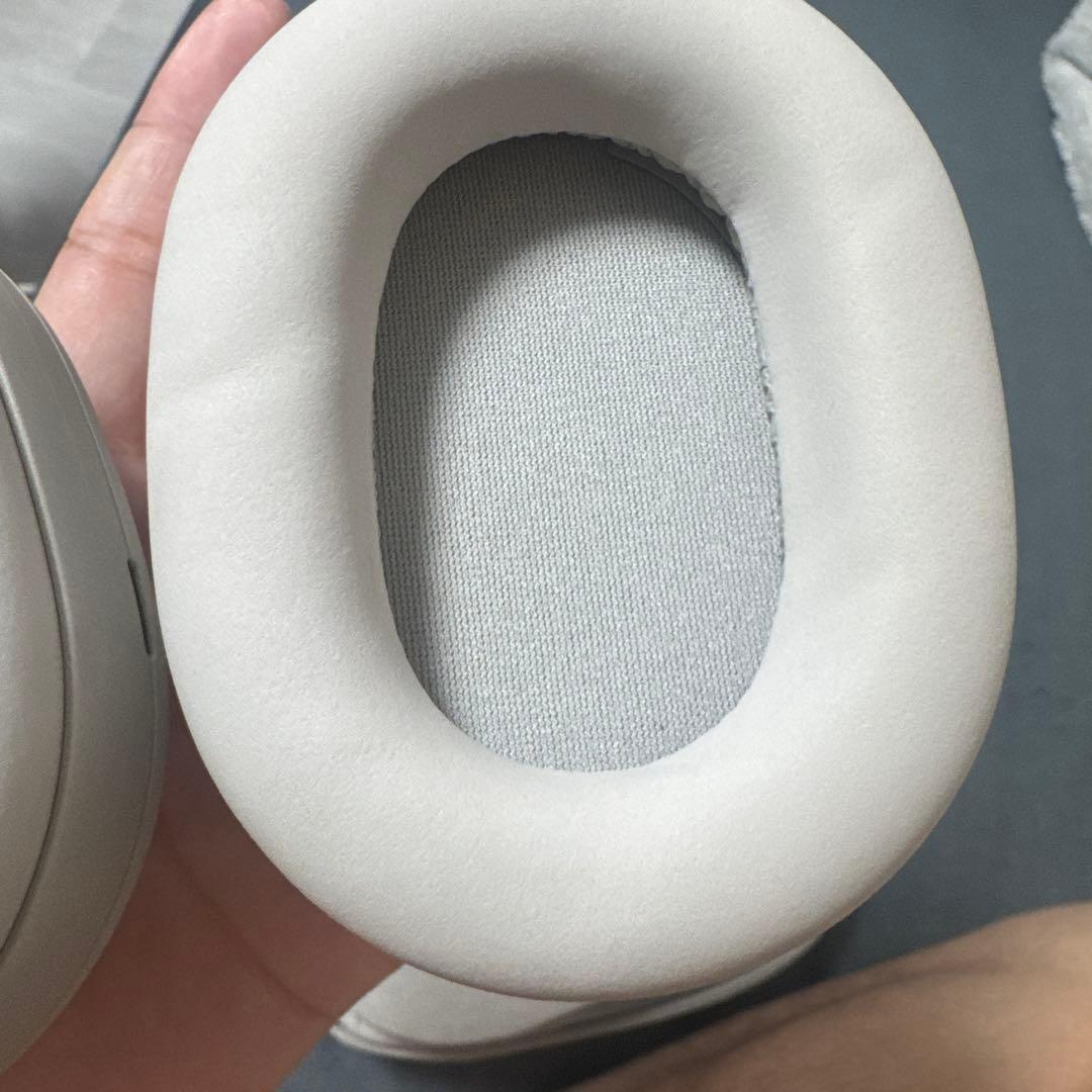 美品WH1000XM5ワイヤレスヘッドホン ホワイト