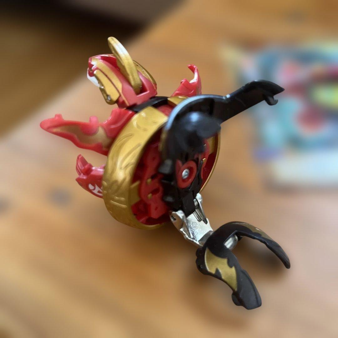 【少々難アリ】爆丸 冥ラスヴォス カード付き