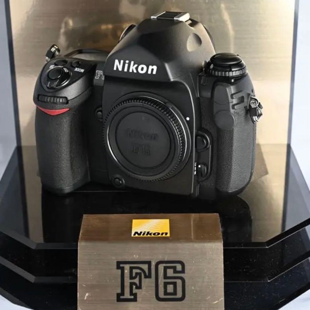 Nikon F6 スプリットスクリーン・展示台付きコレクション級　26000番台