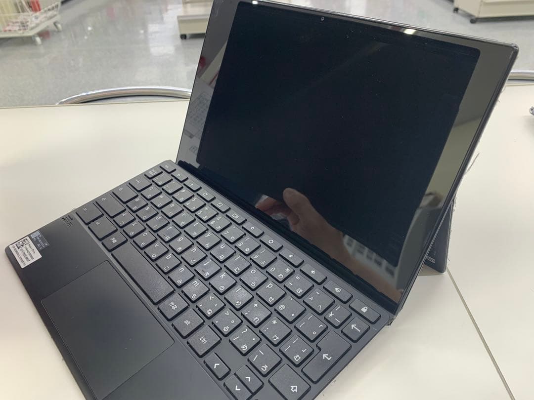 【ます】ASUS Chromebook detachable CM3