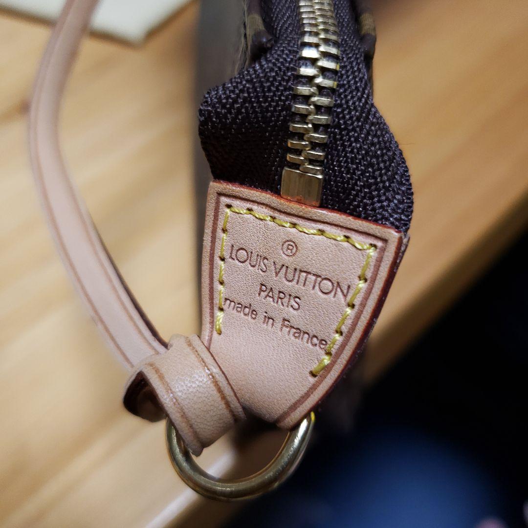 LOUIS VUITTON モノグラムアクセサリー ポーチ