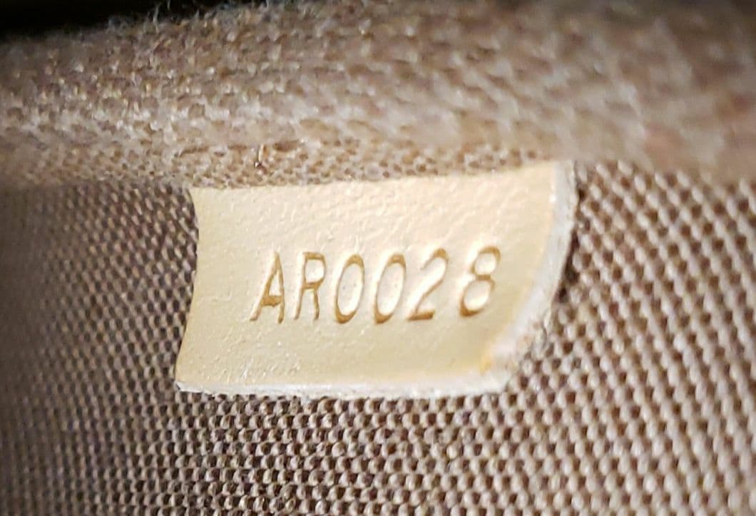 LOUIS VUITTON モノグラムアクセサリー ポーチ