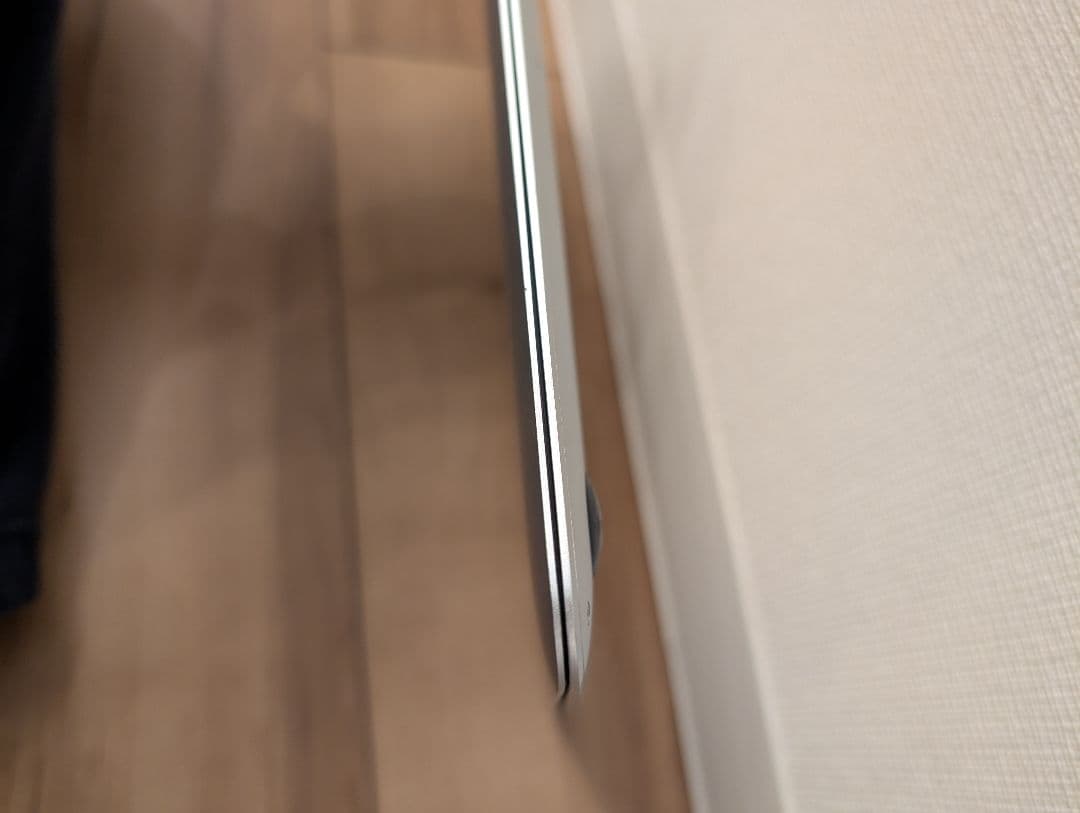 MacBook Air MD760 13インチ Core-i5/4GB