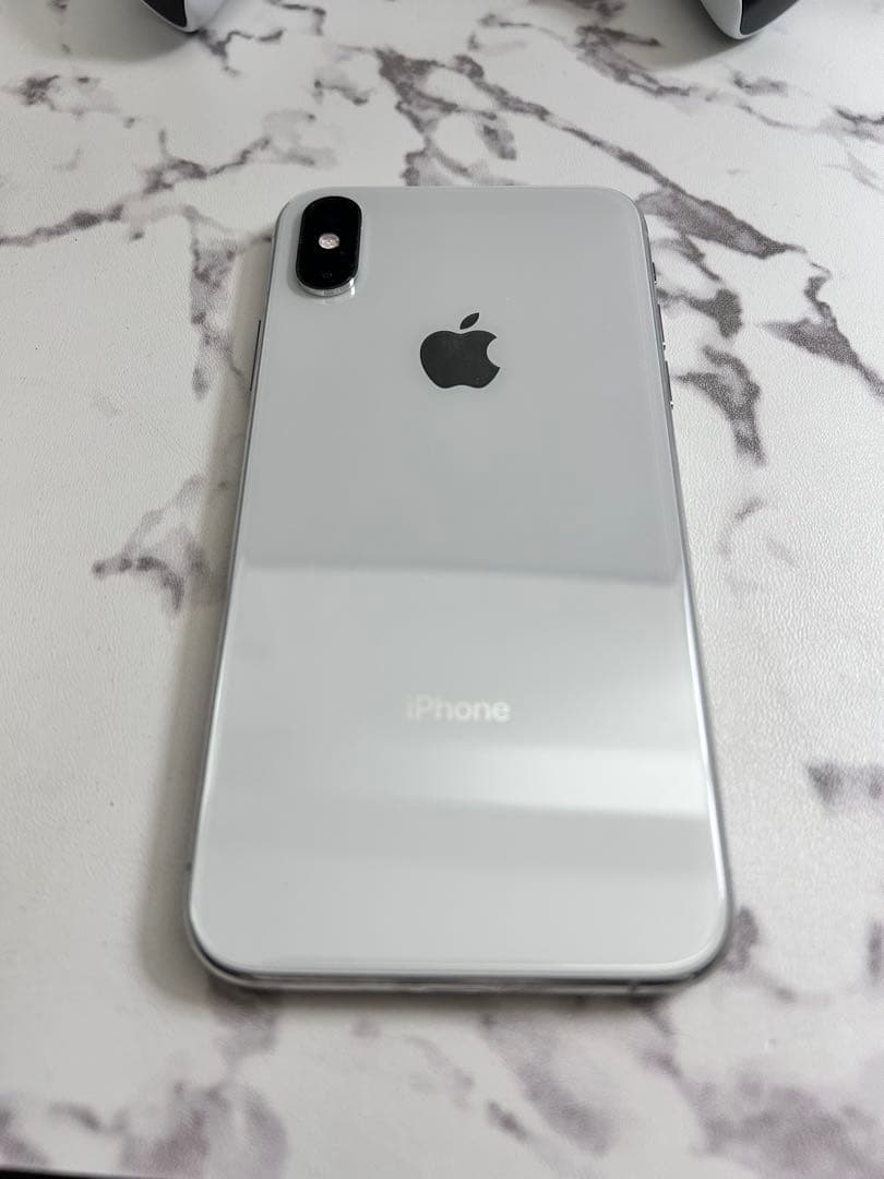 Apple iPhone Xs 256GB シルバー