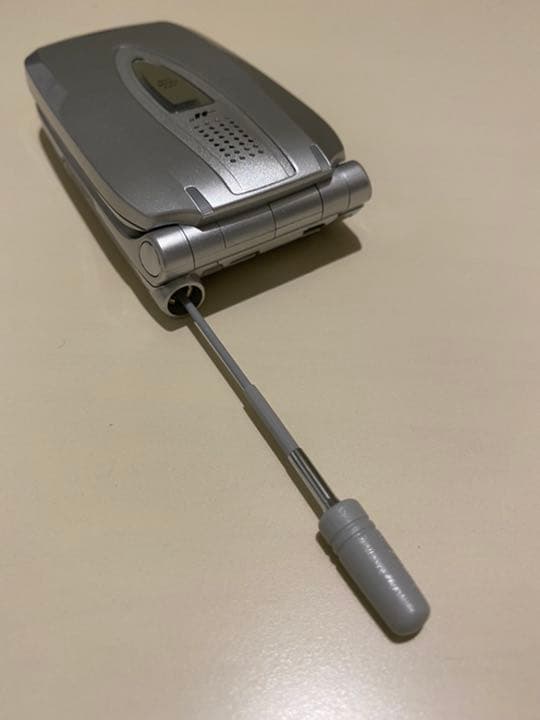 Leje RZ-J700 インテリジェントシルバー 三洋電機 PHS本体のみ