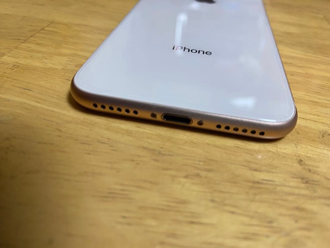 iPhone8 64GB シルバー
