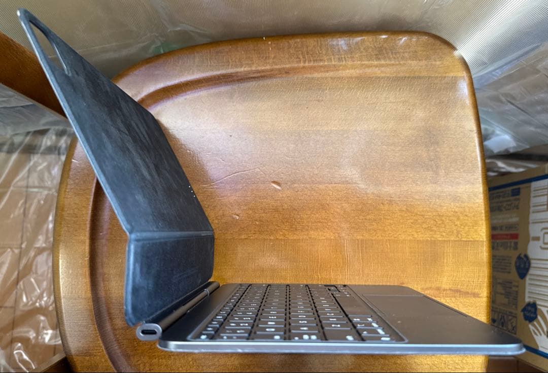 Apple MagicKeyboard iPad Pro M4 11インチ用