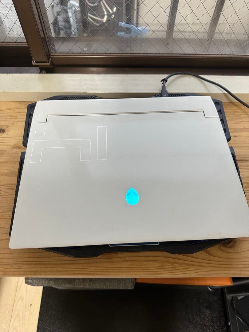 Alienware ノートPC フルHD バックライト付き