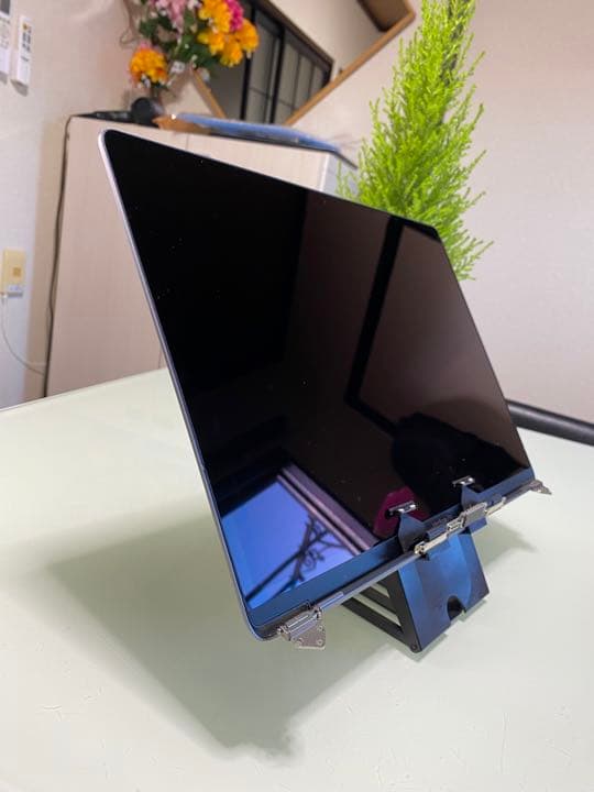 画面　Macbook pro 15inch 2017 Gray