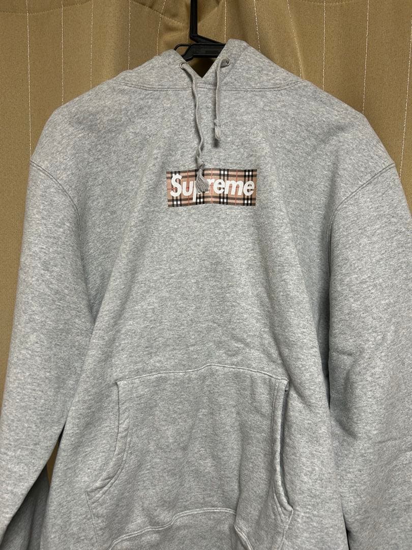 Supreme Burberry グレー パーカー