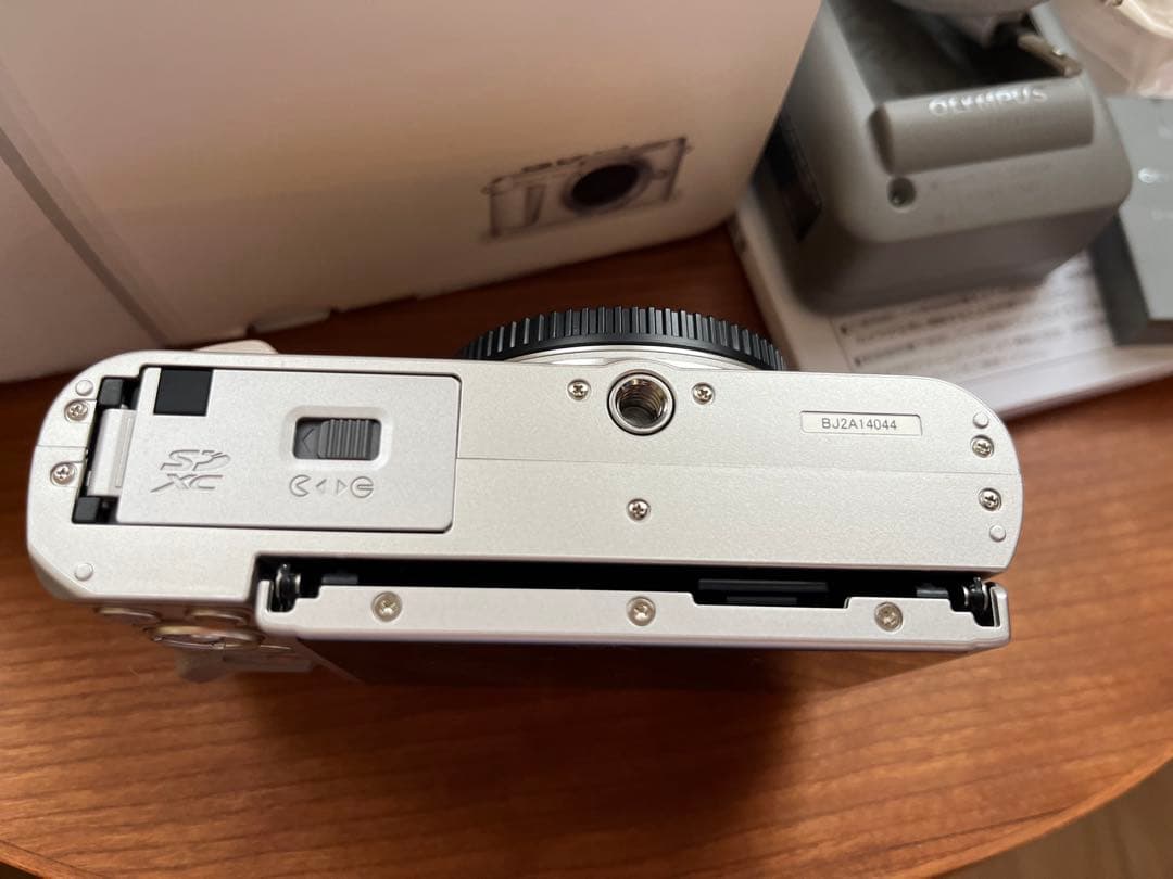 Olympus PEN E-PL9 ブラウン　本体　箱付き