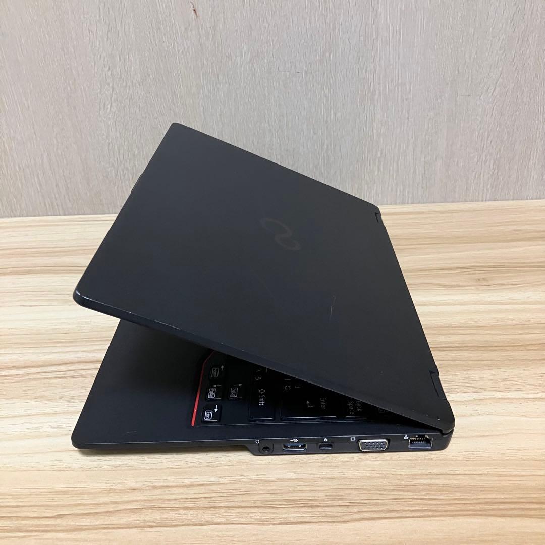 第11世代 LIFEBOOK U7311 2021年Windows11 i5