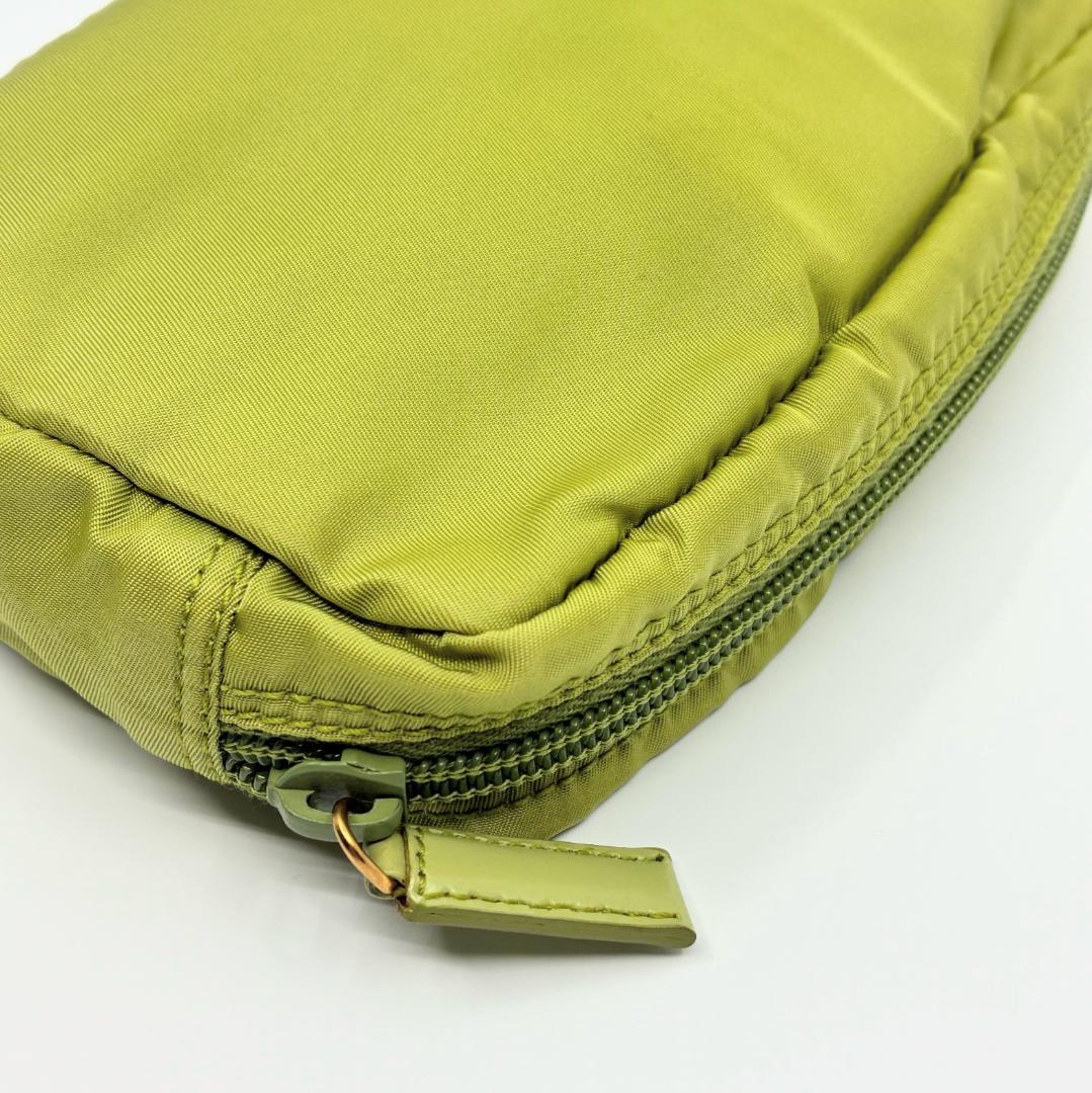 PRADA プラダ ポーチ ライムグリーン A1352A5