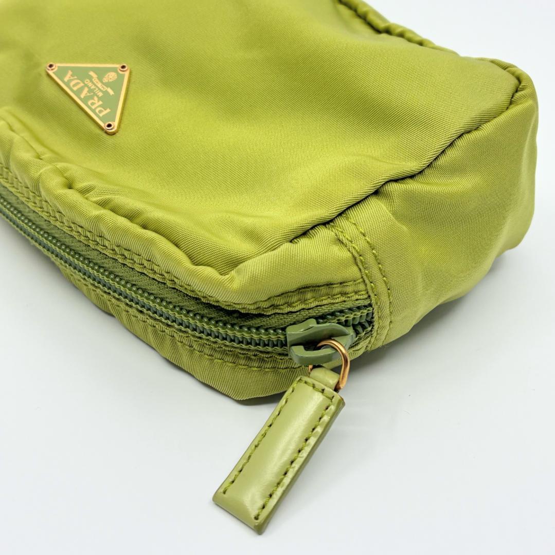 PRADA プラダ ポーチ ライムグリーン A1352A5