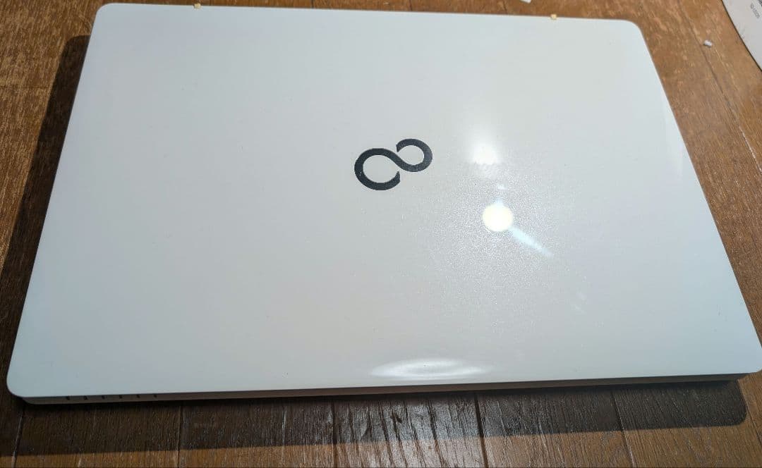 ぐ*す様 富士通 ノートPC　SSD512GB　タッチパネル