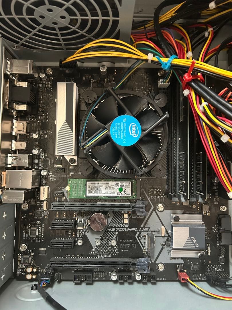 i5-8400, 16GB, Office2021, AI, PSなど