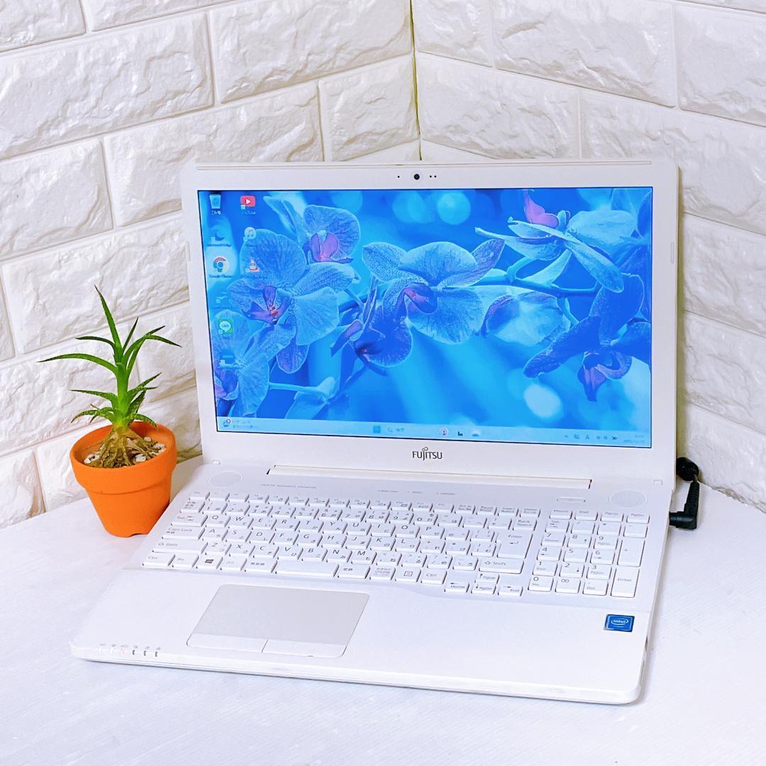 Windows11 ノートパソコン 富士通ノートPC本体 YouTubeに！