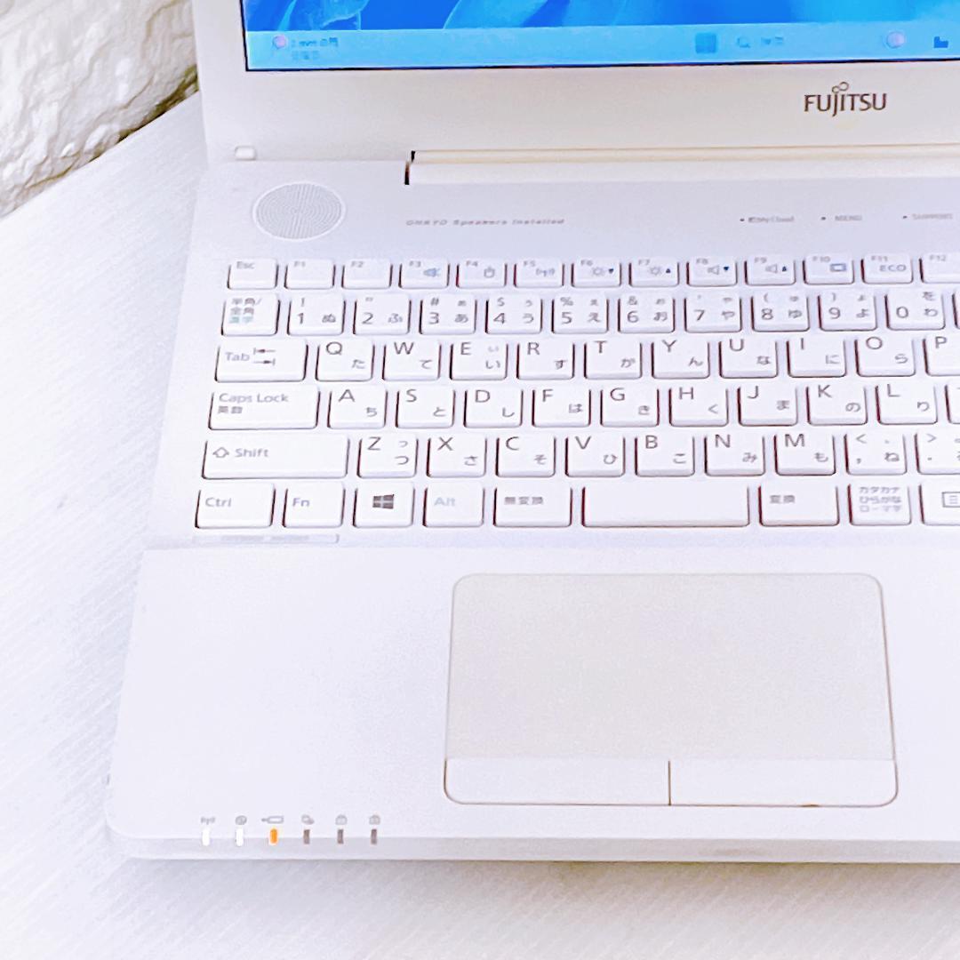 Windows11 ノートパソコン 富士通ノートPC本体 YouTubeに！