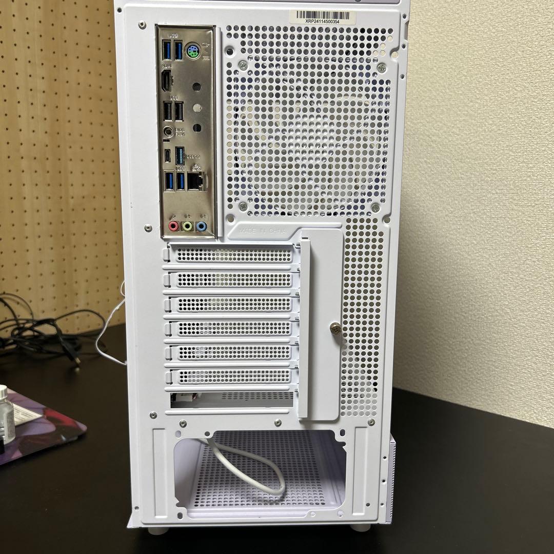 土日発送　ドスパラのケースとasrockのz690のマザーボードとメモリセット