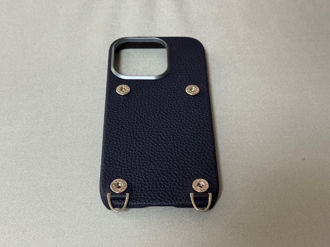 【極美品】ボナベンチュラ　iPhone 16 Pro用ケース・ストラップセット