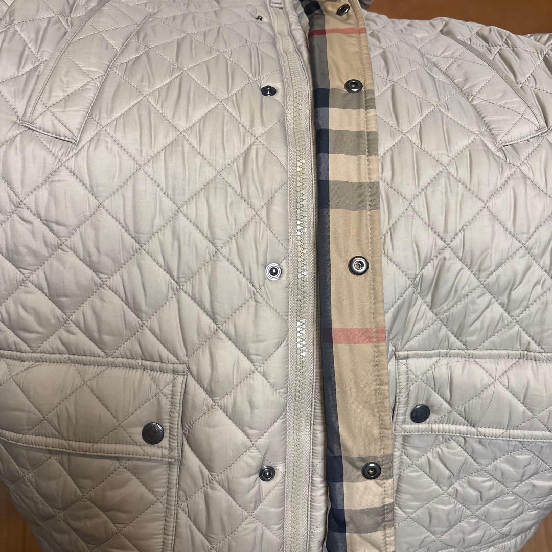 バーバリー　ダウンコート　ベージュ
