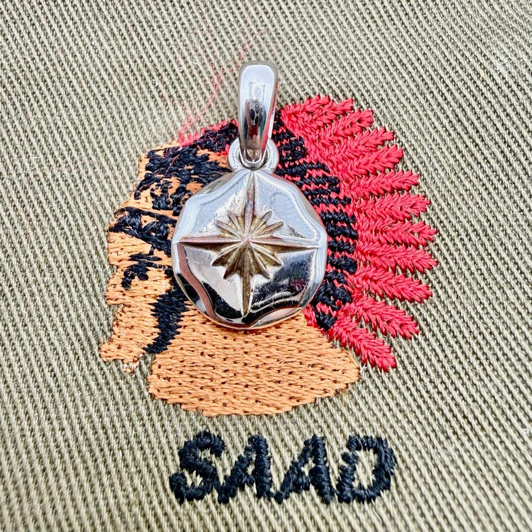 美品　SAAD サンシンボルチャーム