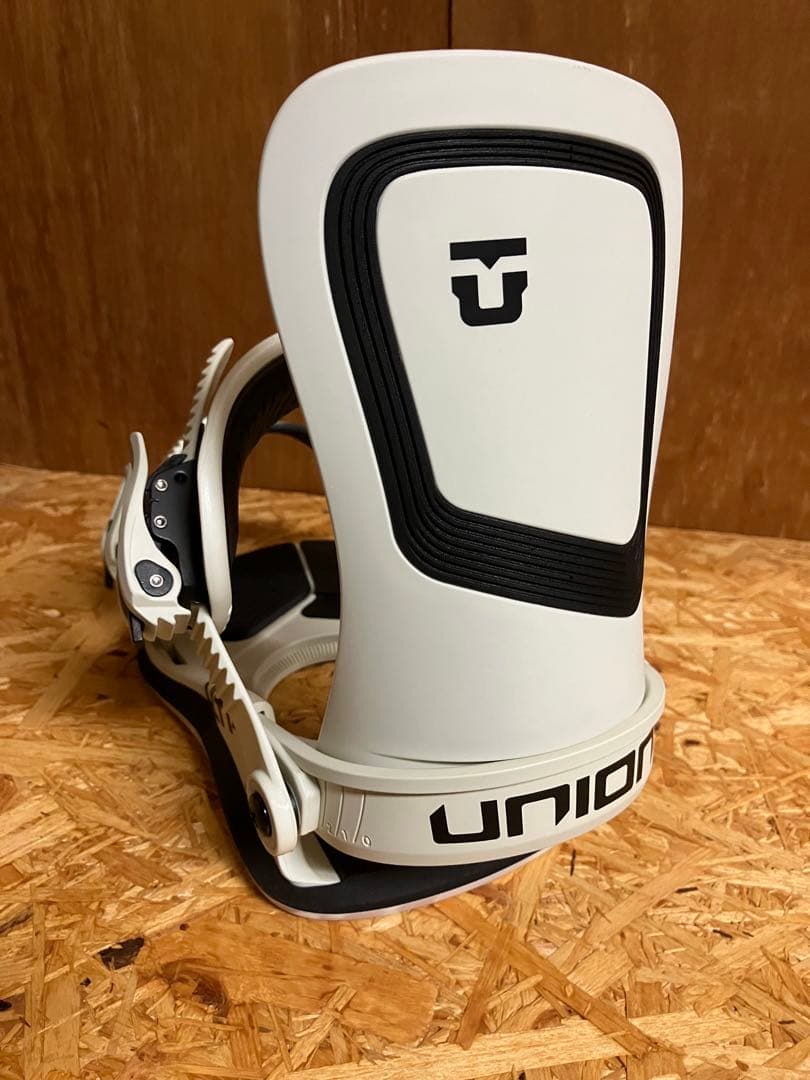 新品　2023/2024 UNION women ULTRA サイズM