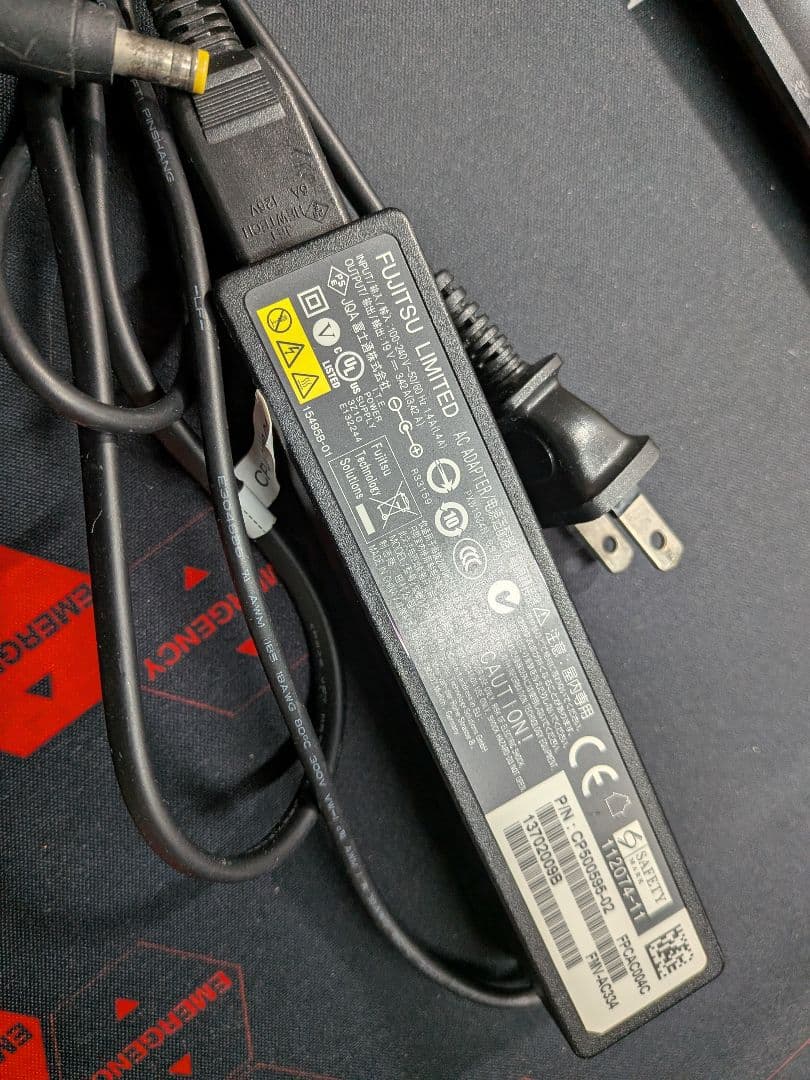 富士通LIFEBOOK UH55/K Windows11動作良好!!