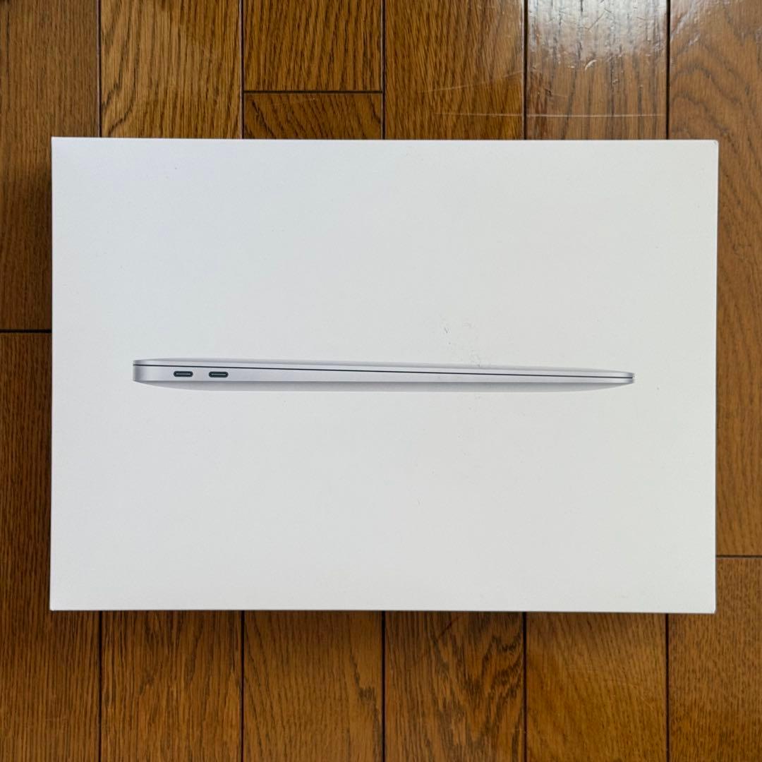 Apple MacBook Air (M1, 2020) 本体 16GBモデル